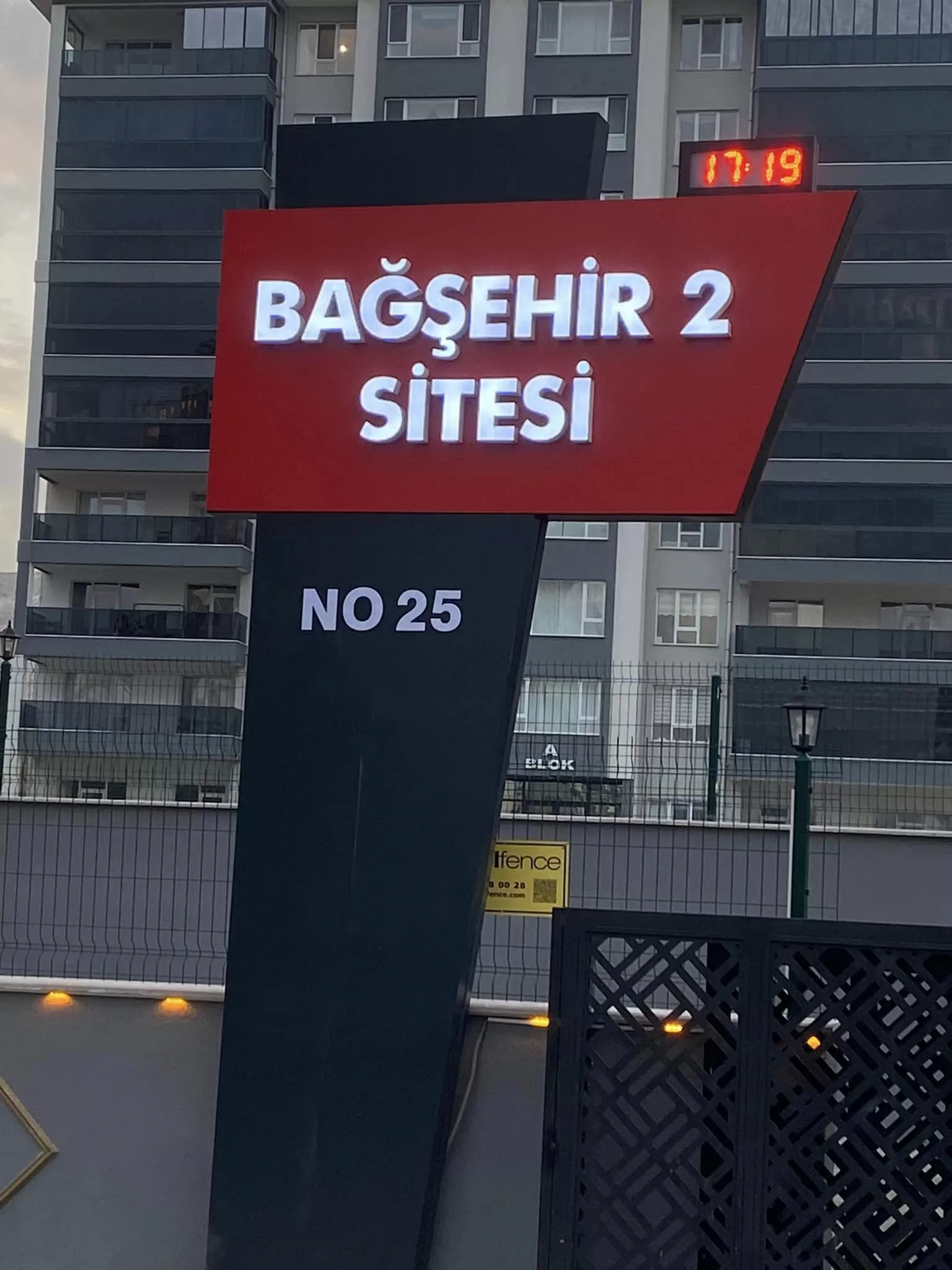 TOTEM SİTE TABELASI